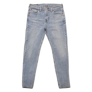 Levi’s 510 light wash skinny jeans, 30x30. Great condition!
